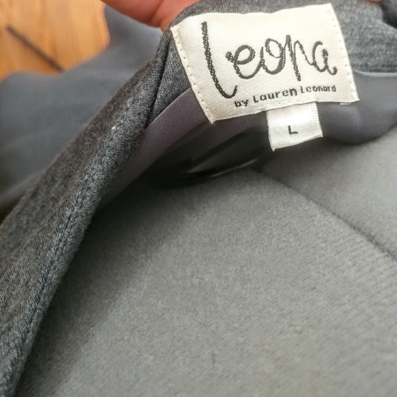 NWOT Leona by Lauren Leonard Dress - Picture 4 of 4